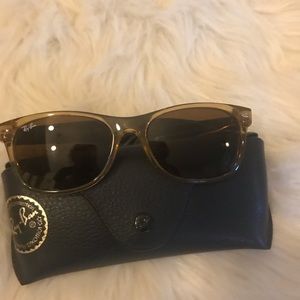 Rayban wayfarers